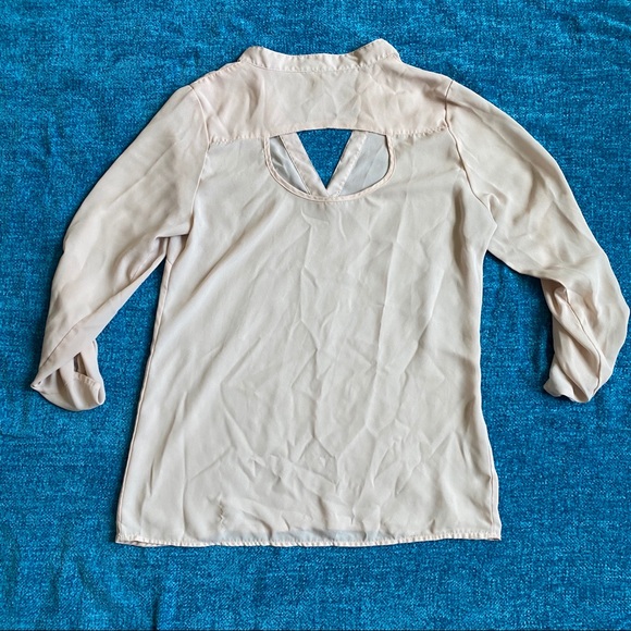 Blush Pink Keyhole Back Blouse - Picture 2 of 2